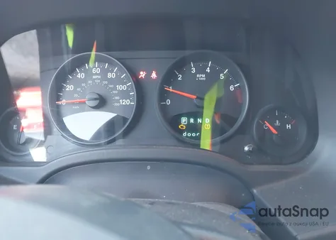 2013 Jeep Compass Sport из США, поврежденный, VIN 1C4NJDBB5DD228843